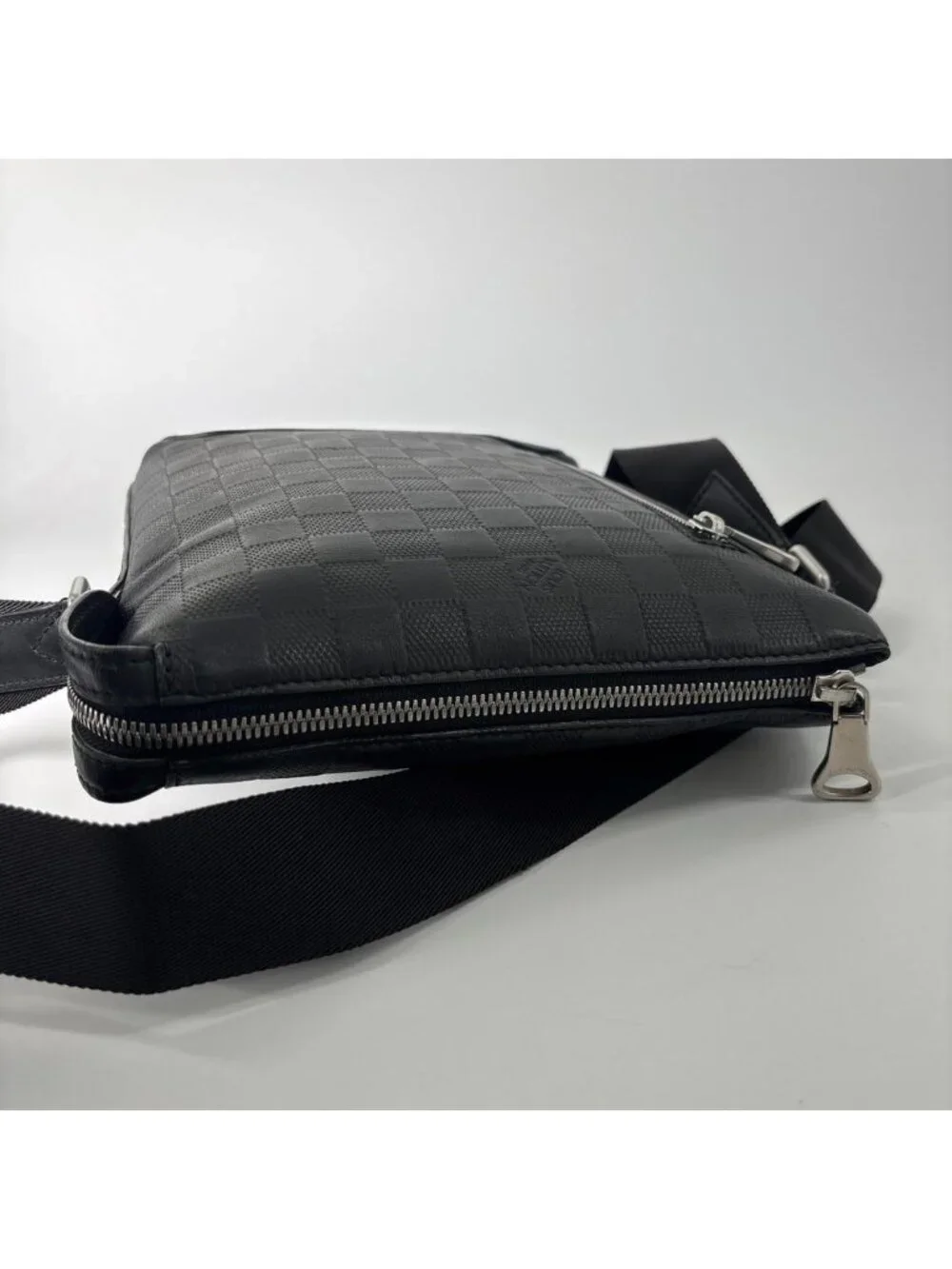 Louis Vuitton Damier Infini Messenger BB Shoulder Bag